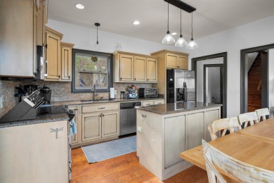 Smith Lake/Rock Creek: Lovely lake home sits among the trees - photo 12