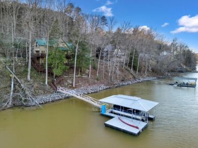 Smith Lake/Rock Creek: Lovely lake home sits among the trees - photo 39