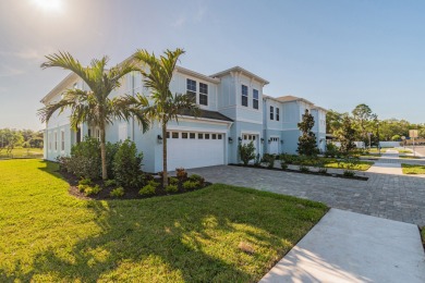 Lake Townhome/Townhouse For Sale in Sarasota, Florida