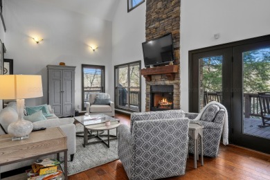 Smith Lake/Rock Creek: Lovely lake home sits among the trees - photo 6
