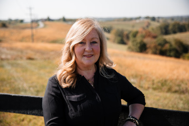 Sonya Jones on LakeHouse.com