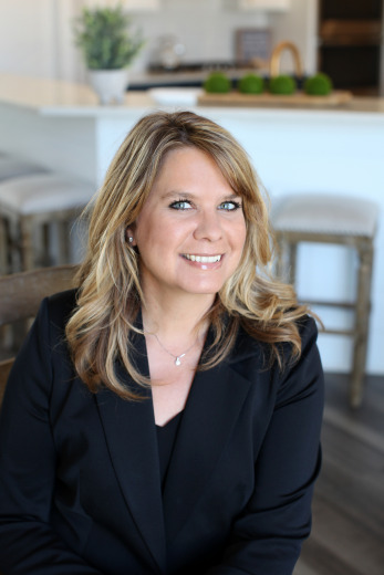 Vicki Tyne on LakeHouse.com