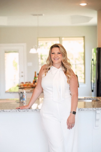 Jessica Cole on LakeHouse.com