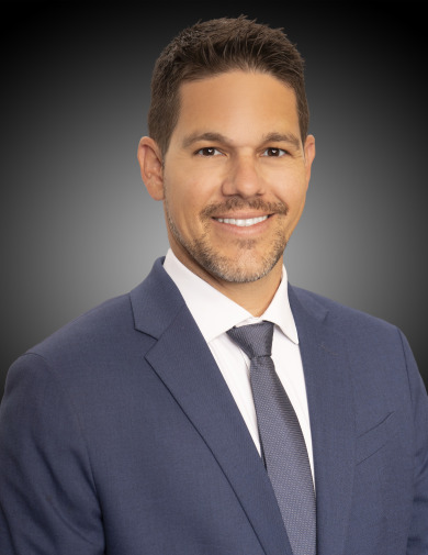 Sean Elliott on LakeHouse.com