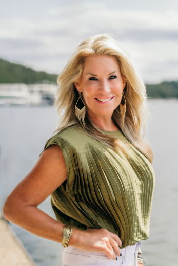 Christy  Estep on LakeHouse.com