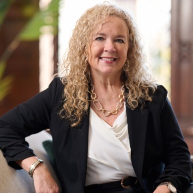 Mary Markulis on LakeHouse.com