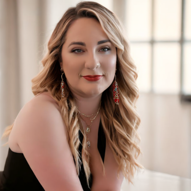 Jennifer  Donaldson on LakeHouse.com